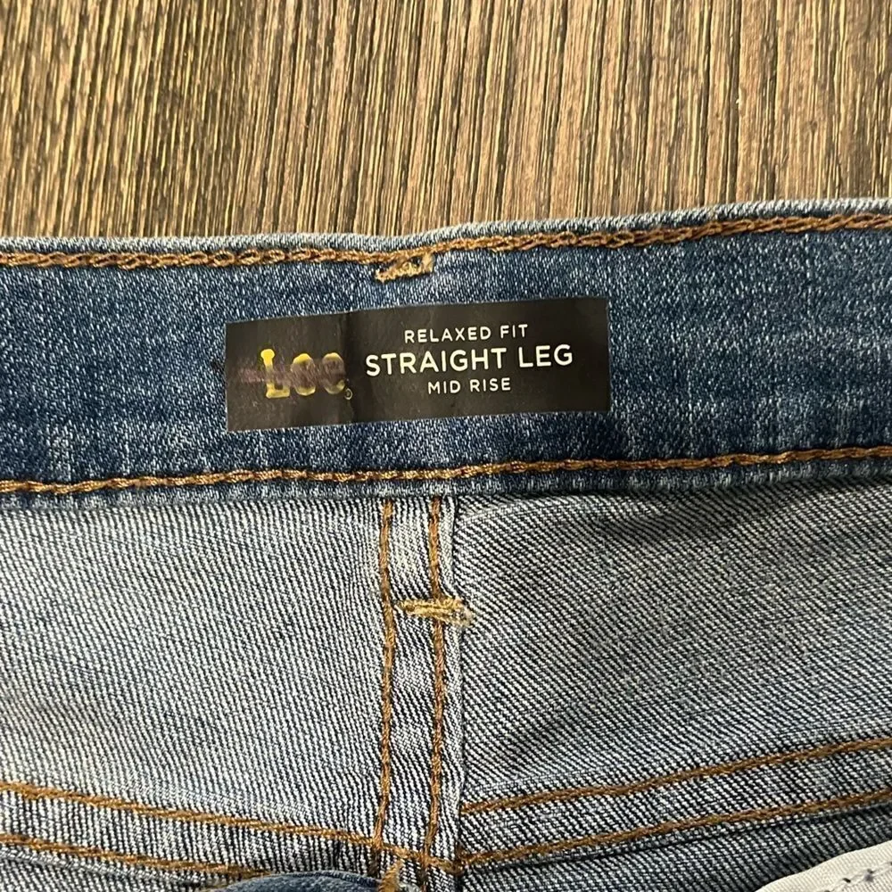 NWOT Lee Girls Relaxed Fit Straight Leg Mid Rise Belted Size 10 Long